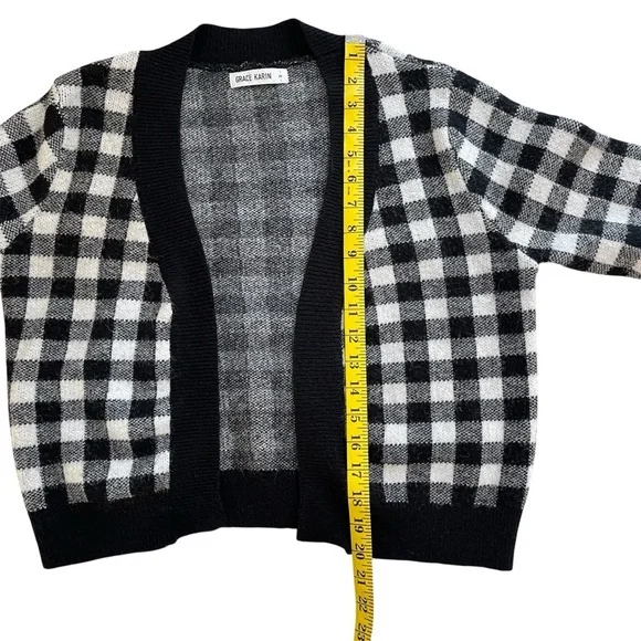 Buffalo Check Cropped Cardigan - Picture 11 of 14